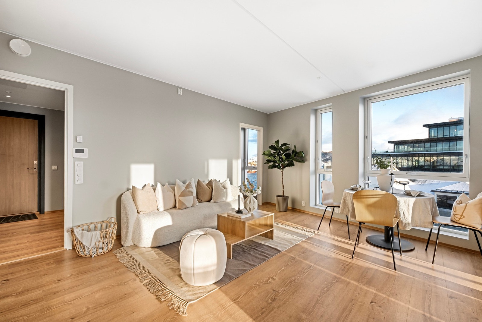 Åpen stue/ kjøkkenløsning. Galleribilde