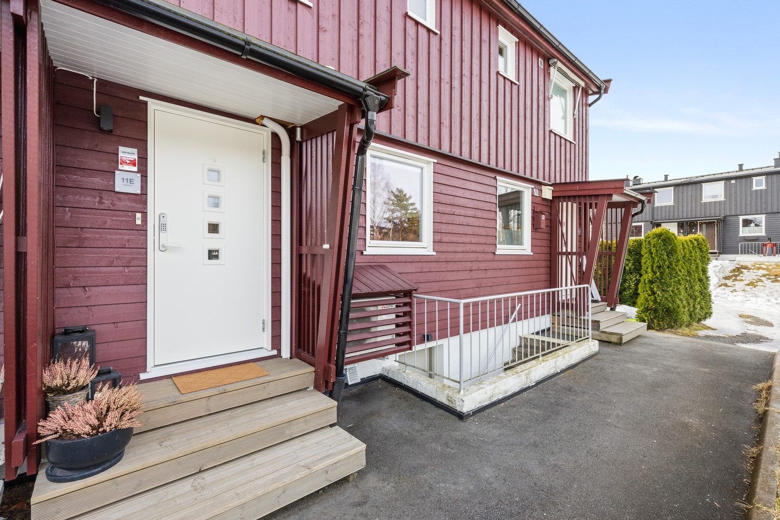 Inngangsparti. Galleribilde