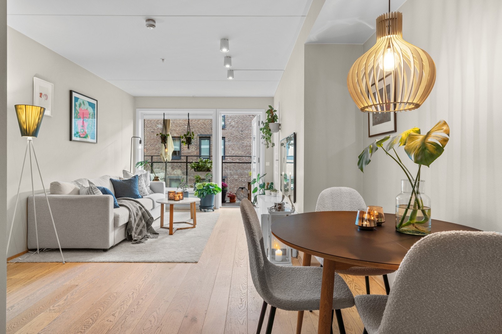 Varmtvann, fyring og bredbånd er inkludert i felleskostnadene Galleribilde