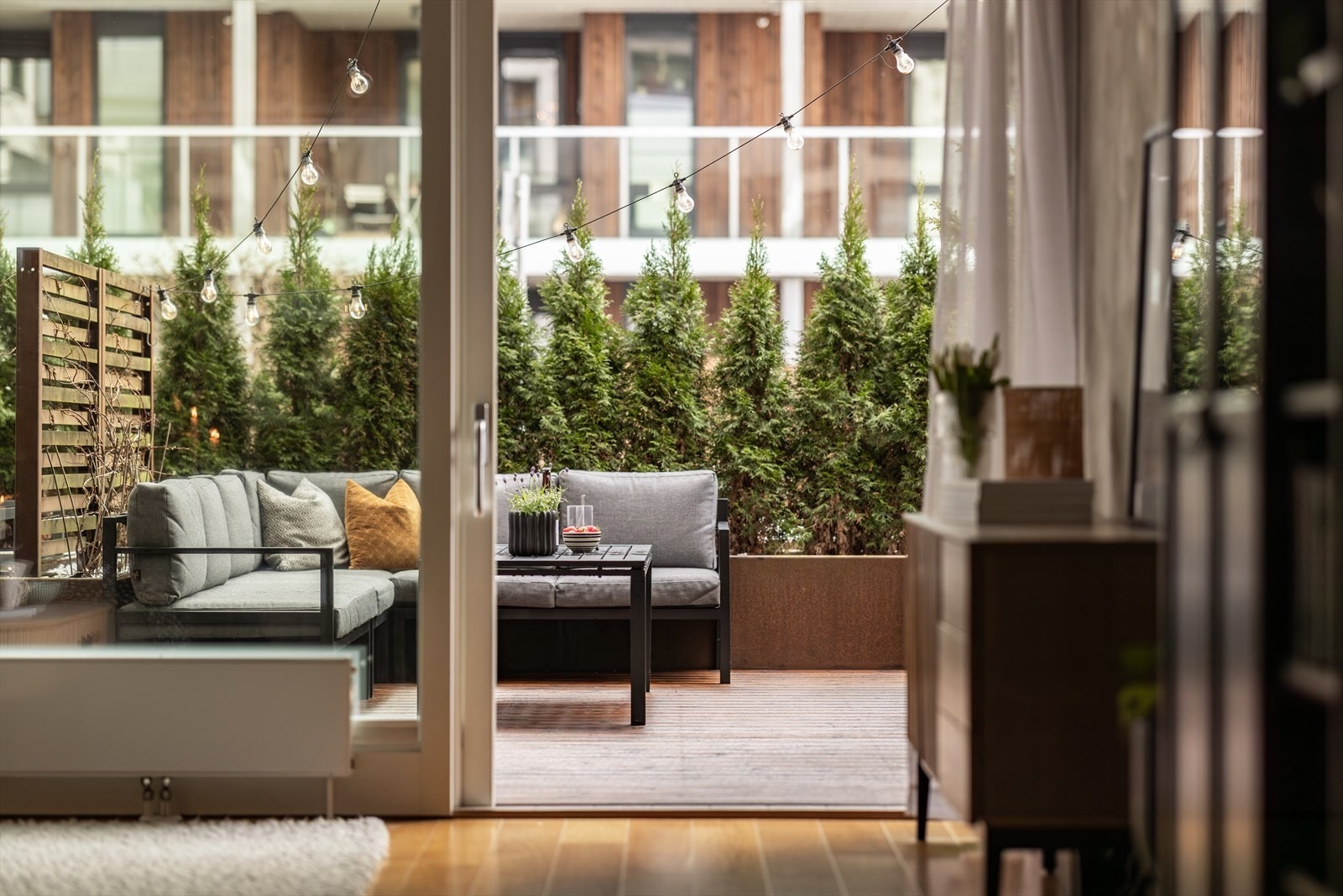 Rekkehusfølelse på Sørenga - 90 kvm leilighet med stor privat terrasse på hele 19 kvm. Galleribilde