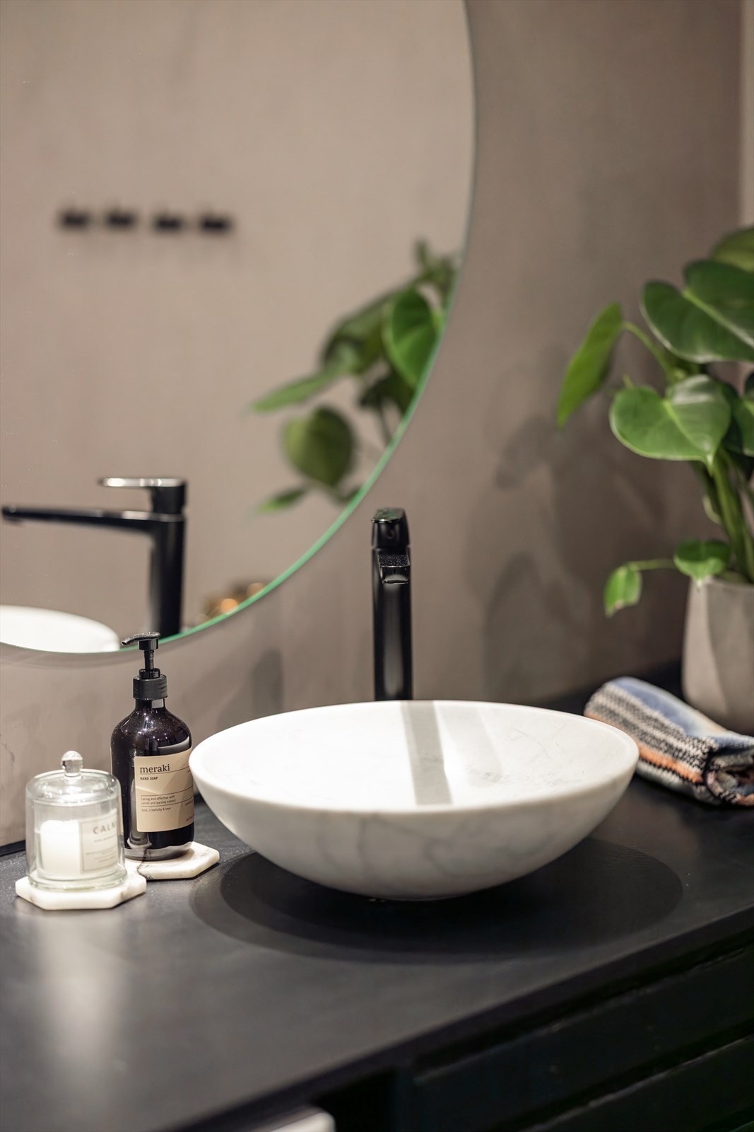 Det er mulighet for kjøp av garasjeplass i kjeller. Flere plasser til salgs. Galleribilde