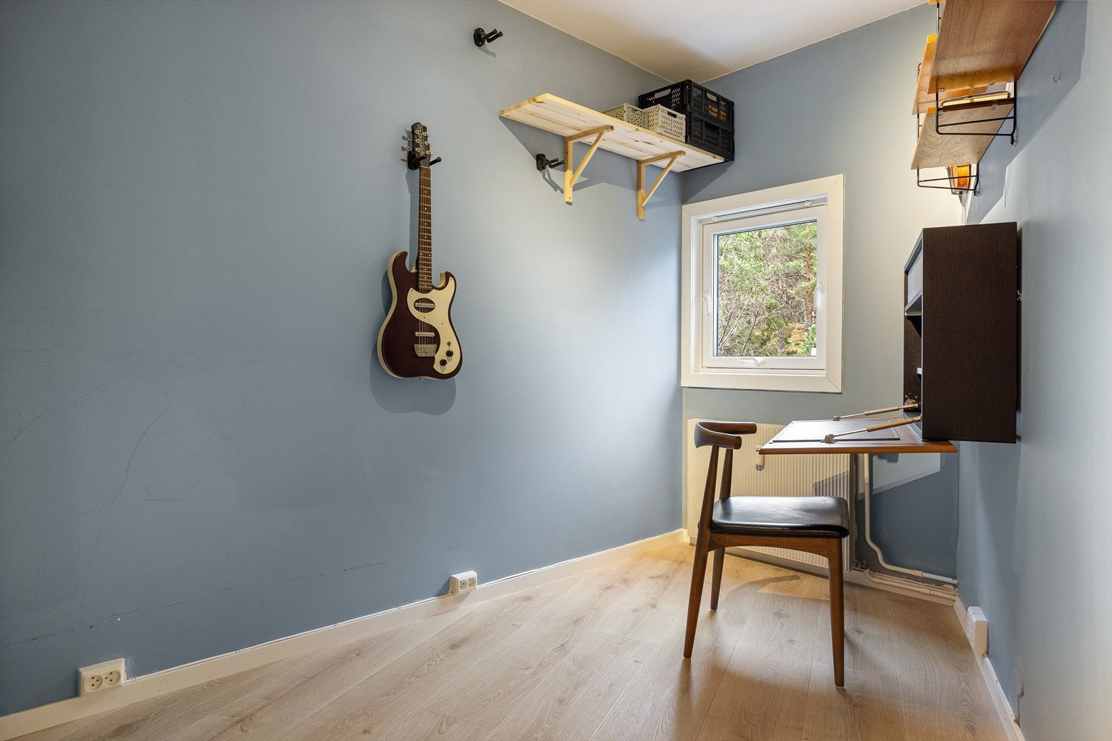 Et rom i leiligheten (til venstre innenfor entré) er byggemeldt som bod. Det er ikke søkt/godkjent bruksendret Galleribilde