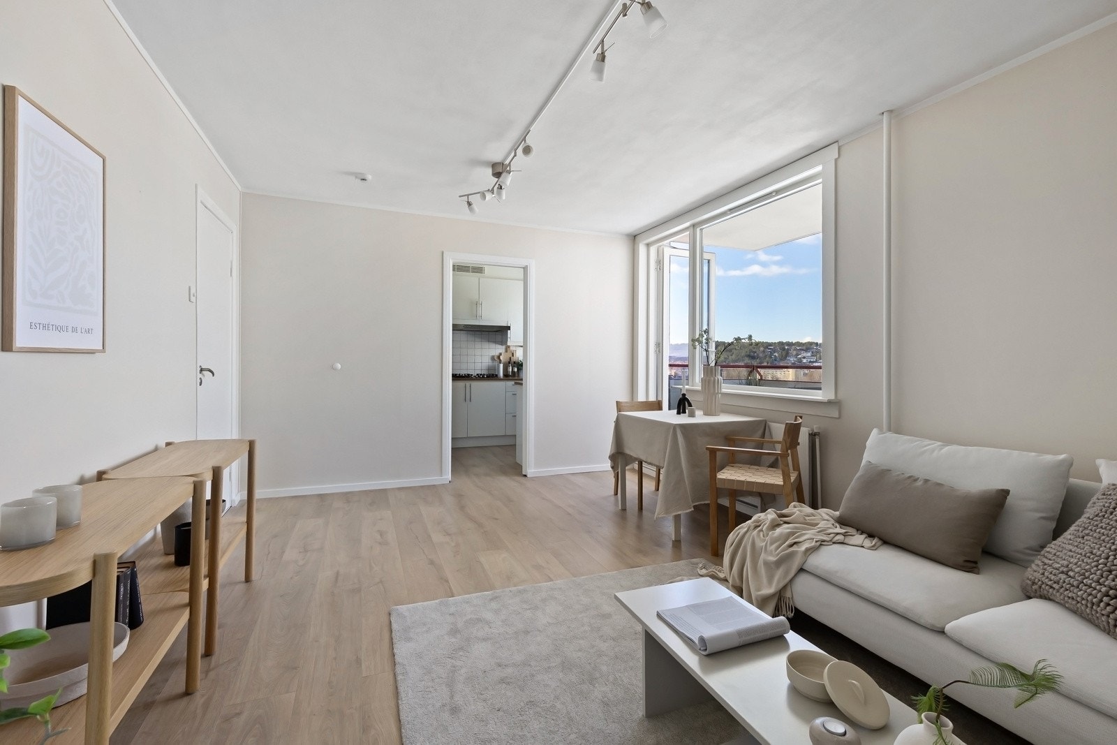 Inviter venner og familie over for et hyggelig måltid! Galleribilde