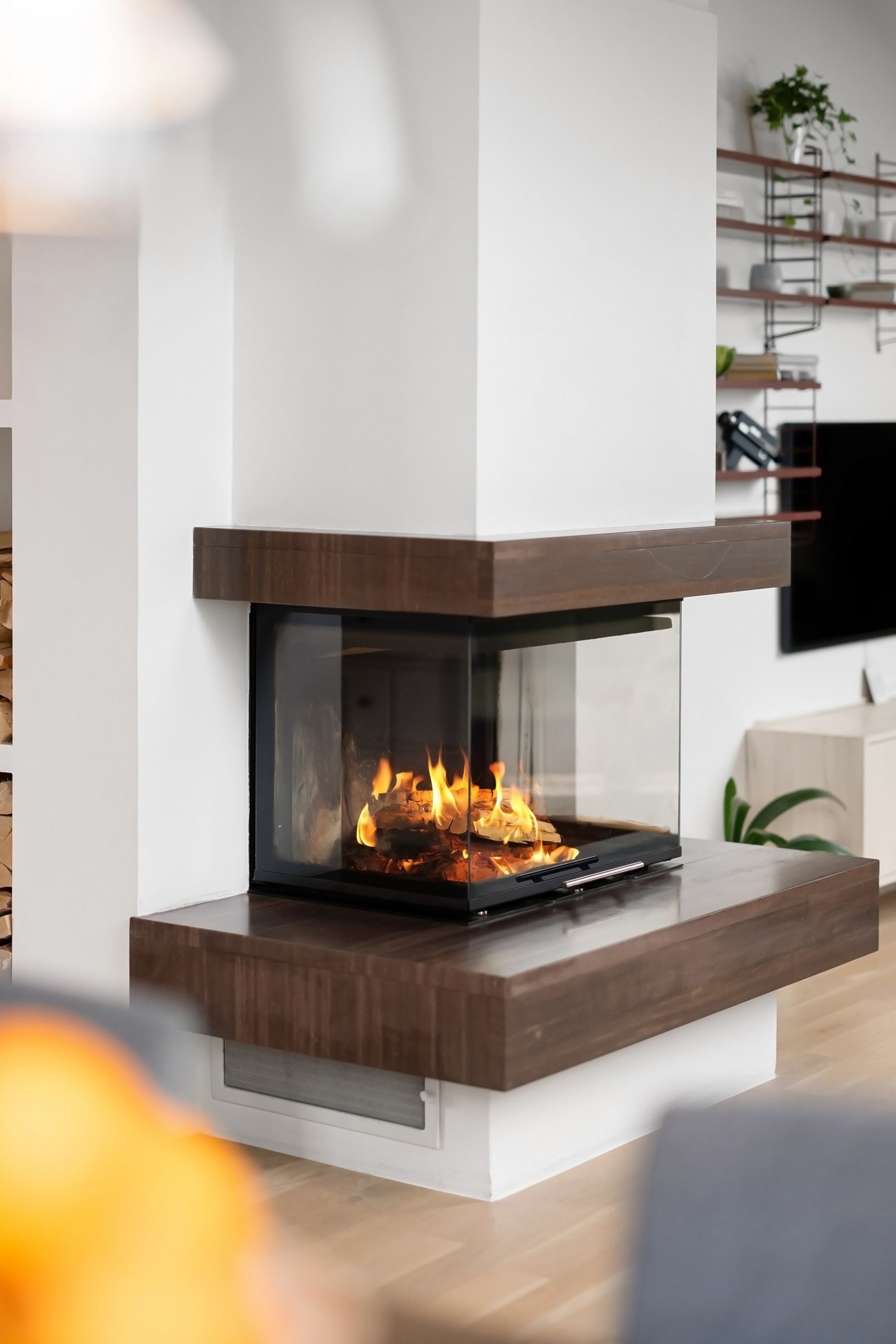 Lekker designpeis med glass fra tre sider. Galleribilde