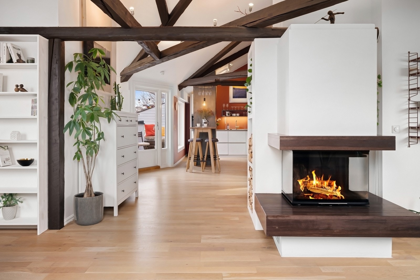 Leiligheten oppleves lys og luftig. Galleribilde