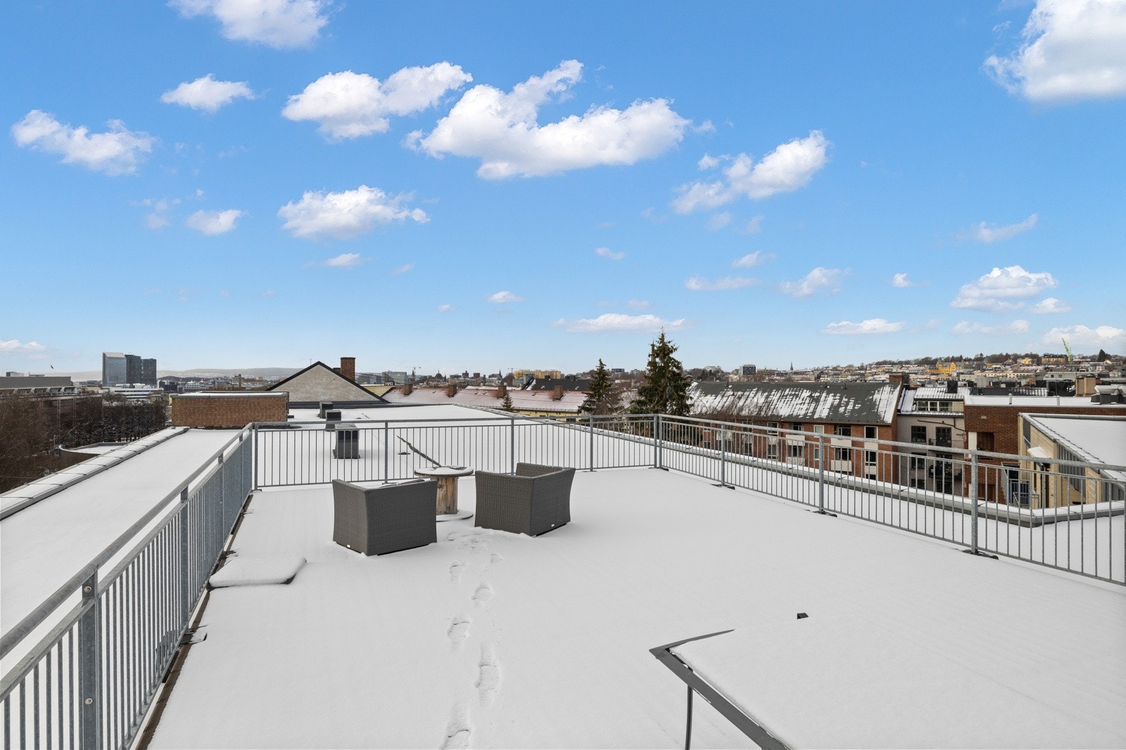 Her kan man nyte lange sommerkvelder. Galleribilde