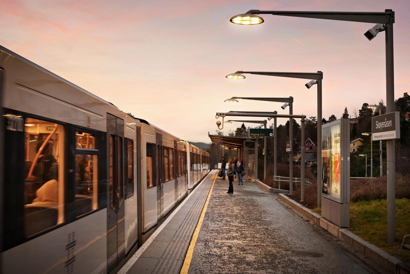 Skøyenåsen T-bane som et av flere T-banestopp i gangavstand fra leiligheten. Kun 15 min til Jernbanetorget Galleribilde