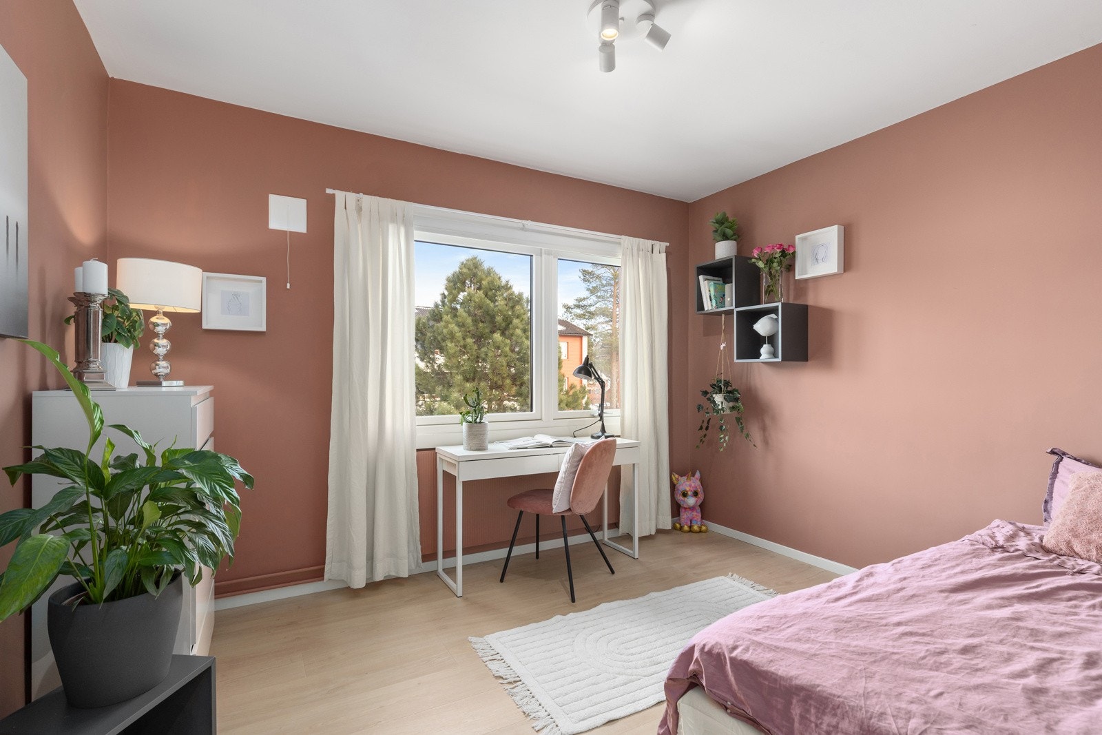 Her er det også god plass til seng og garderobeskap. Galleribilde