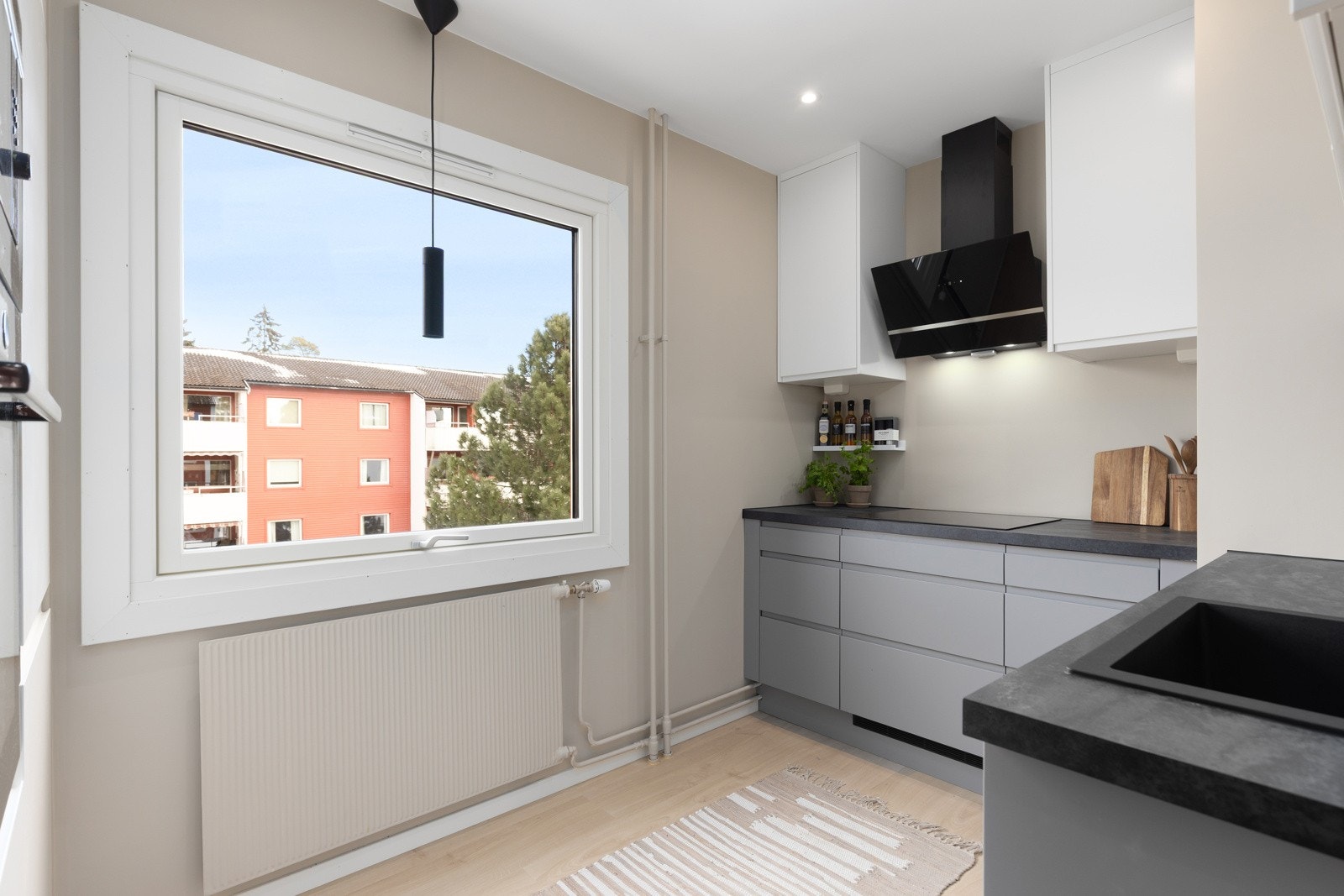 Moderne og praktisk kjøkken fra 2024. Galleribilde