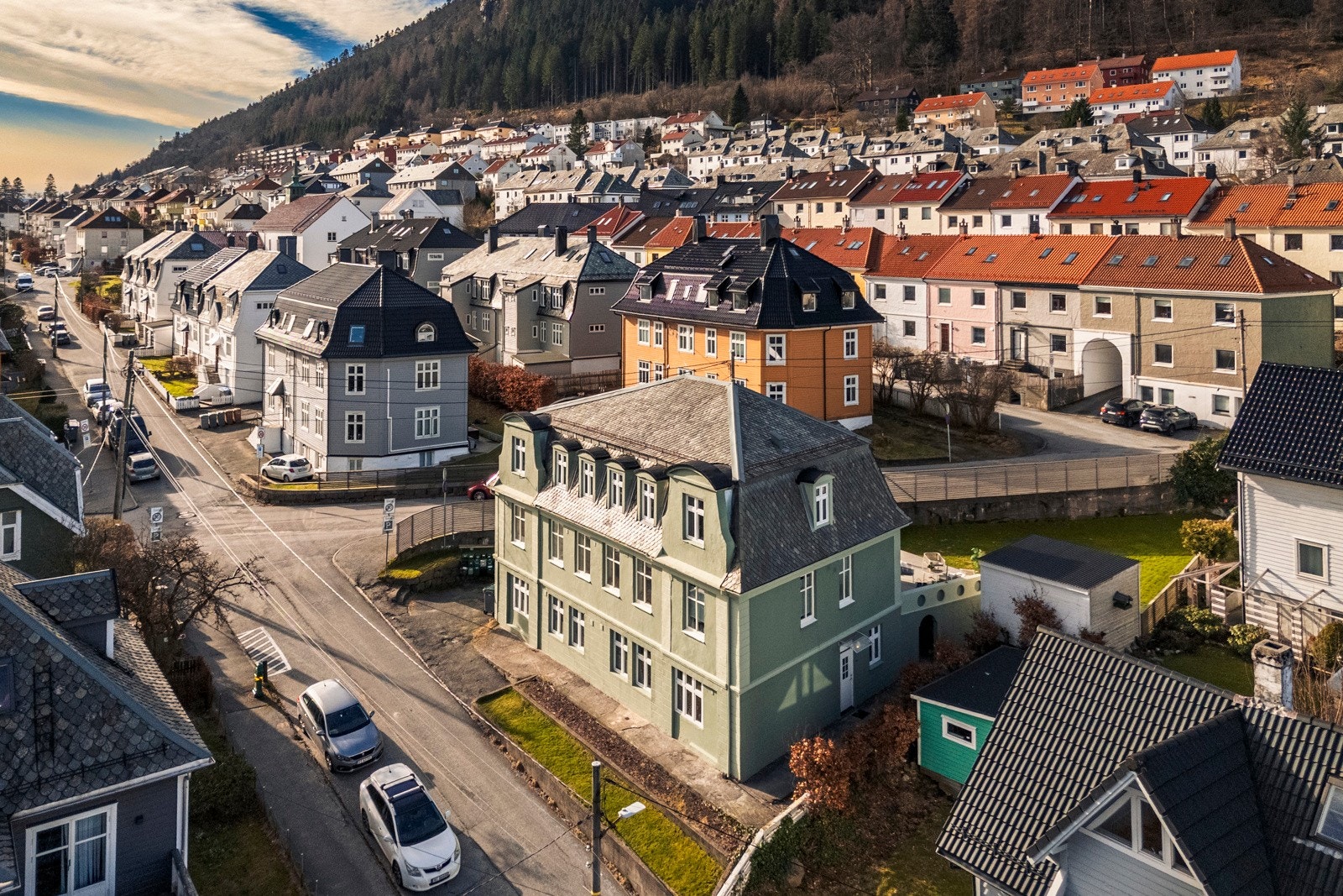Leiligheten har sentral beliggenhet med nærhet til det aller meste. Galleribilde