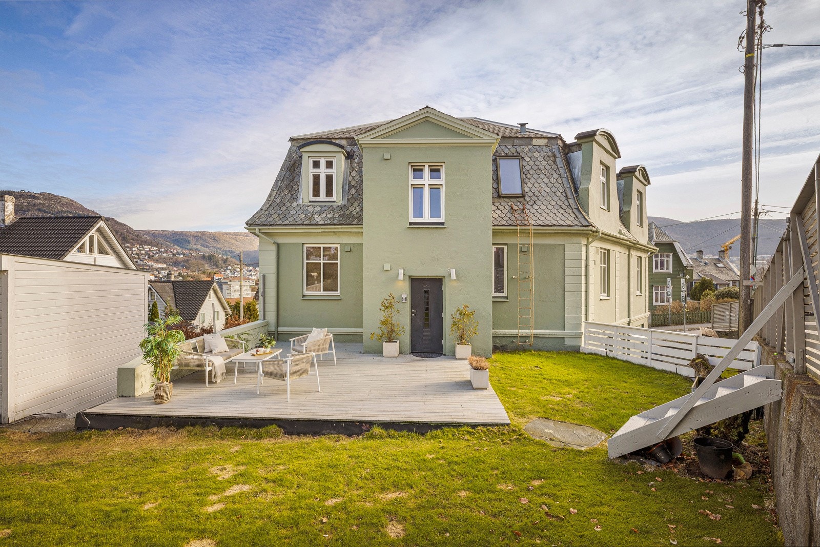 En lekker 3-roms leilighet i bygg renovert i 2009/10. Galleribilde