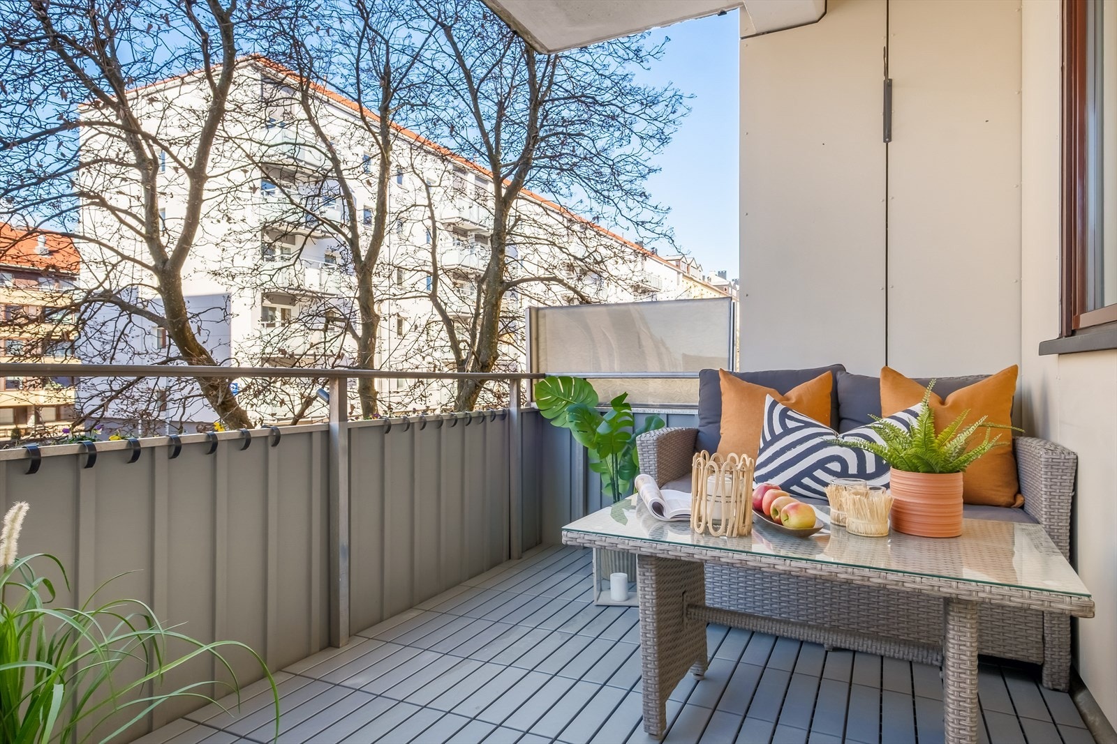 Overbygget balkong på 6 m² som også kan brukes på regnfylte dager Galleribilde