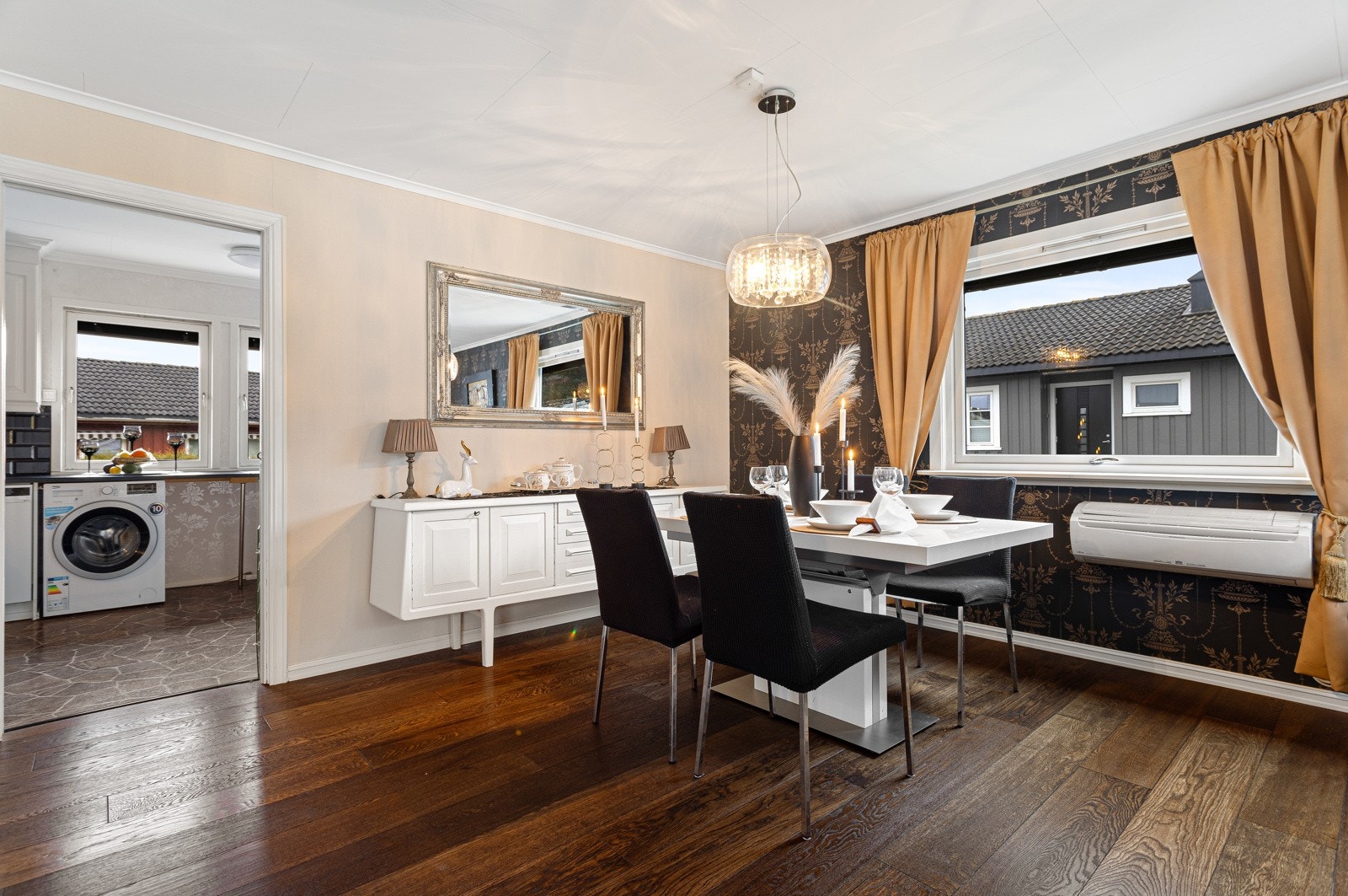 Stue 1 etasje Galleribilde