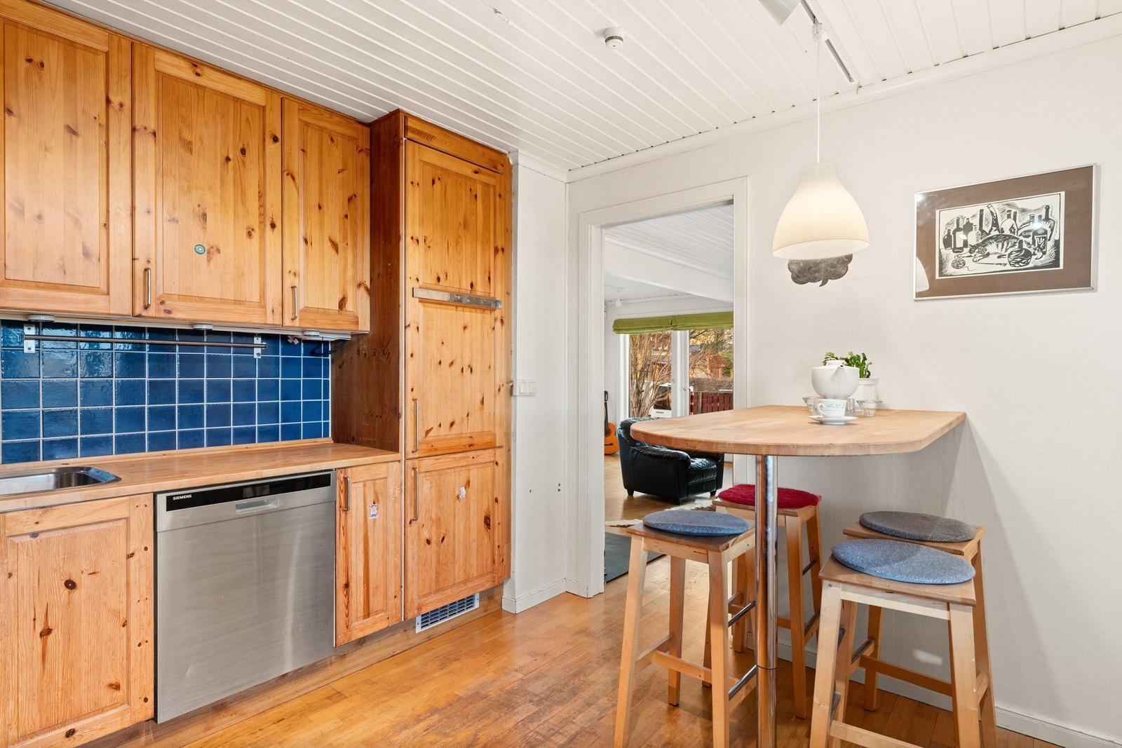 Det er også plass til en hyggelig spiseplass - perfekt for frokosten. Galleribilde