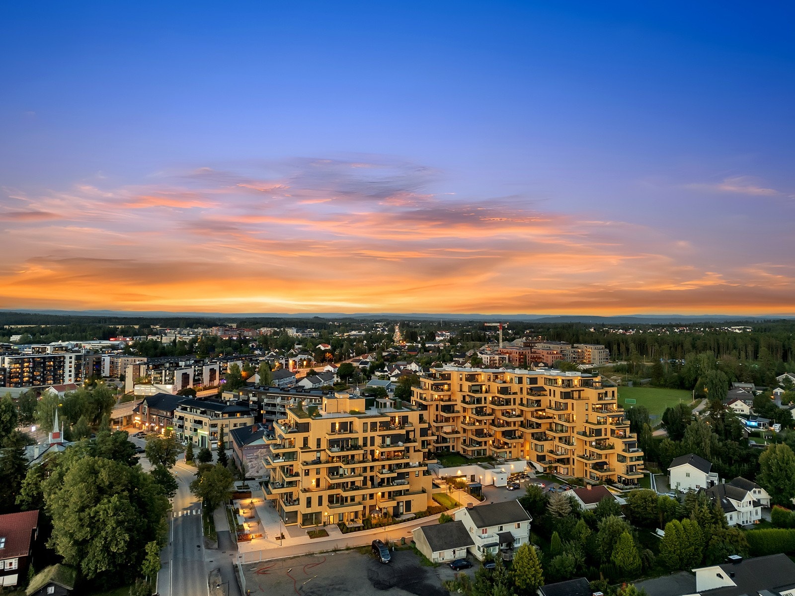 Leiligheten ligger i et attraktivt boligområde midt i Jessheim sentrum. Galleribilde
