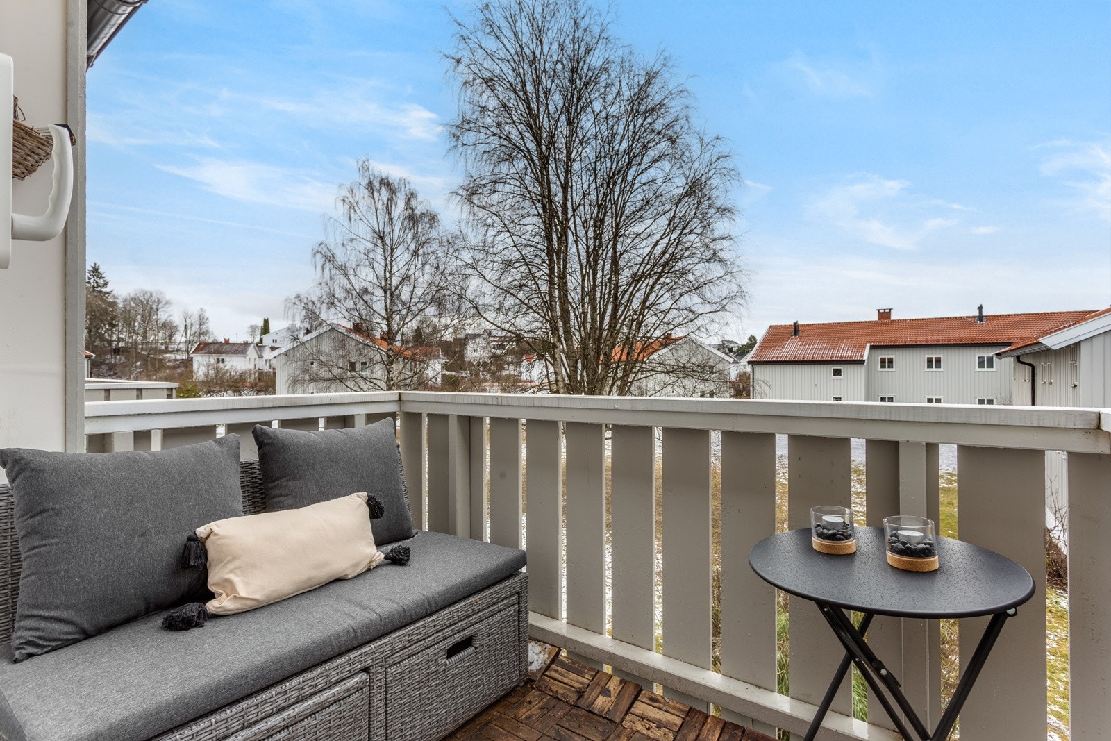 Dette er en stilren og snerten 2-roms med balkong. Galleribilde