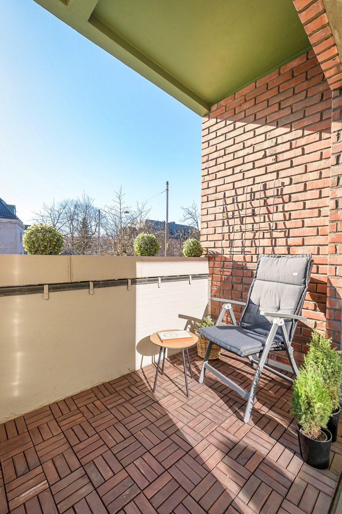 Her kan du nyte solfylte dager med noe godt i glasset! Galleribilde