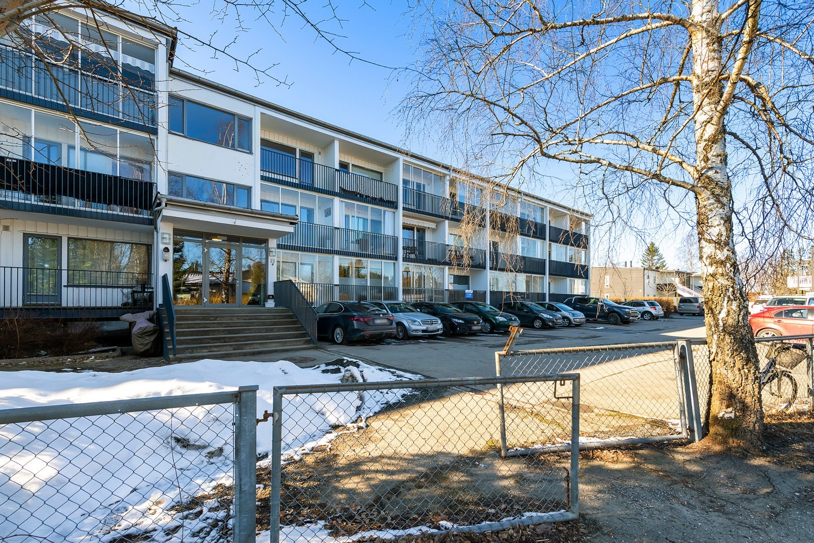 Godt tilrettelagt for parkering. Ingen kostnad ved bruk. Galleribilde