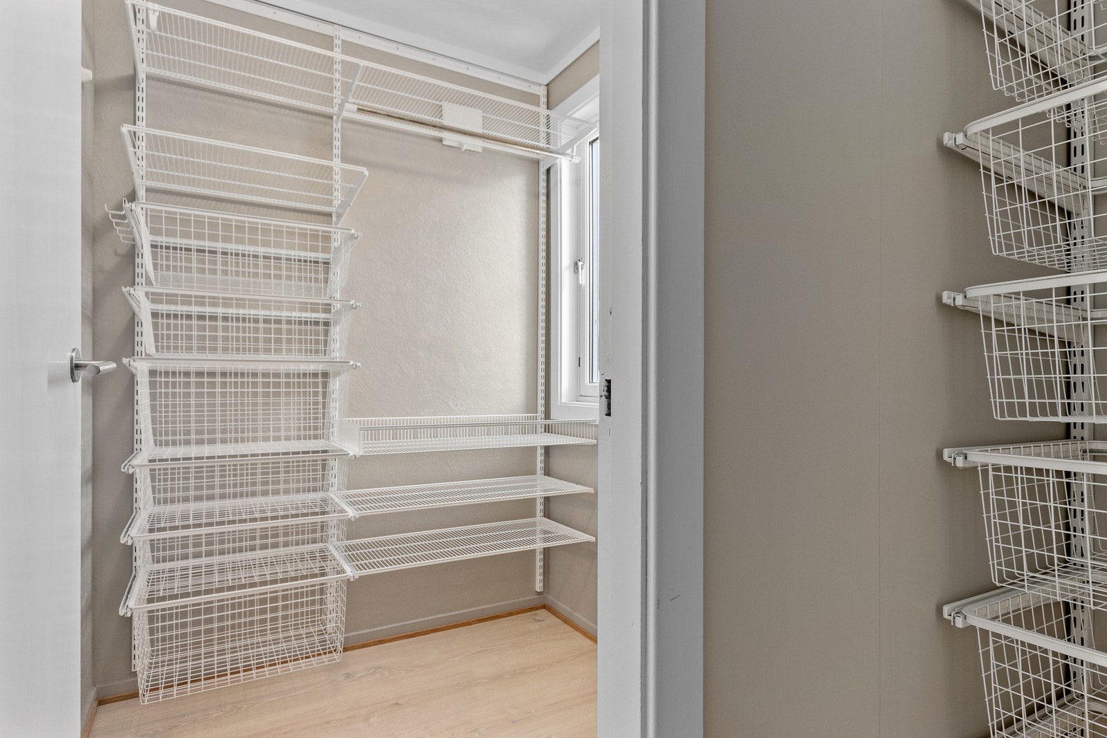 Bod i enden av soveromsgangen. Galleribilde