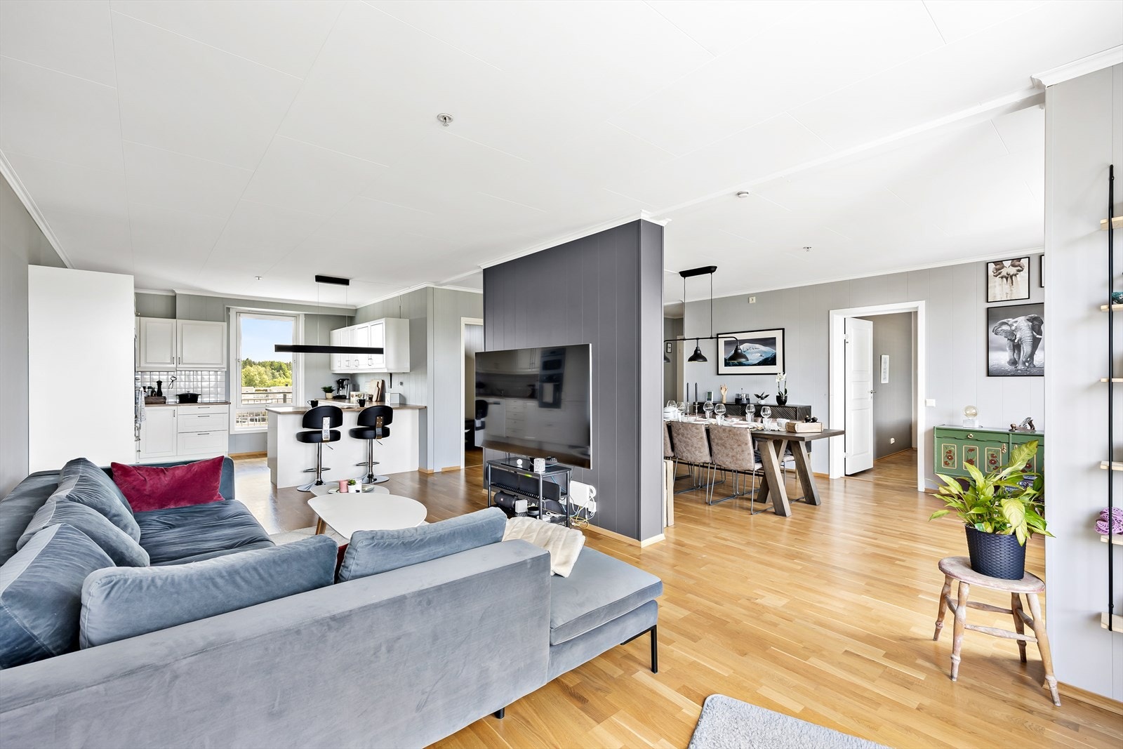 Oversiktsbilde. Galleribilde