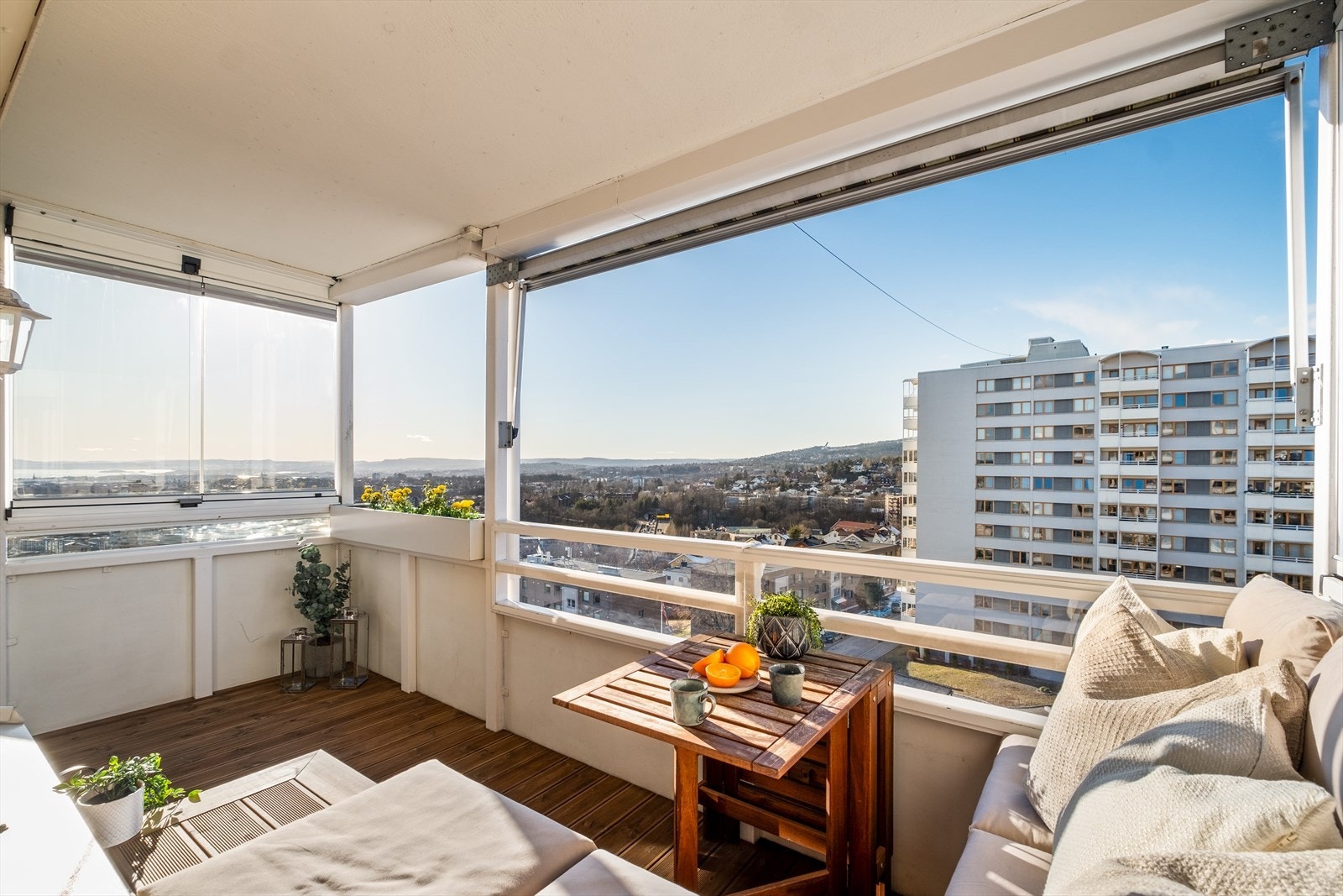 - Nordvik ved Henrik Carlyle (468 56 489) har gleden av å presentere Betzy Kjelsbergs vei 13 - Galleribilde