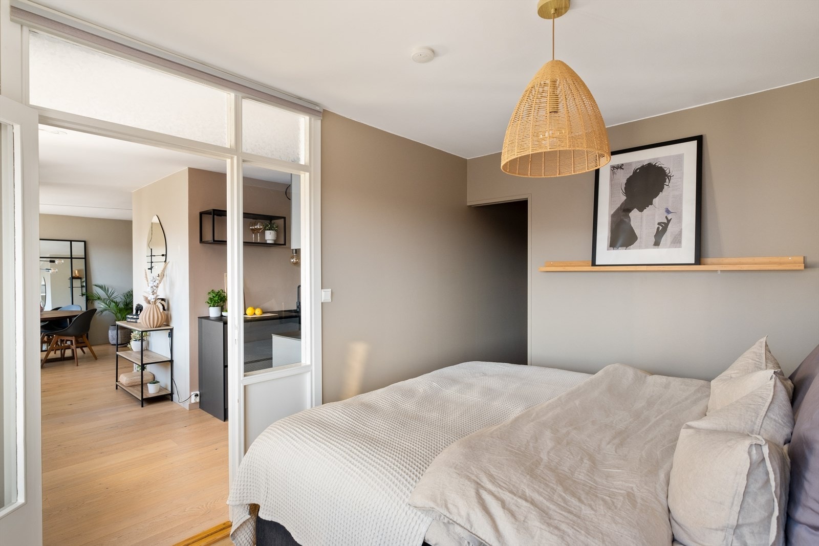 - Soverommet har direkte adkomst walk-in closet - Galleribilde