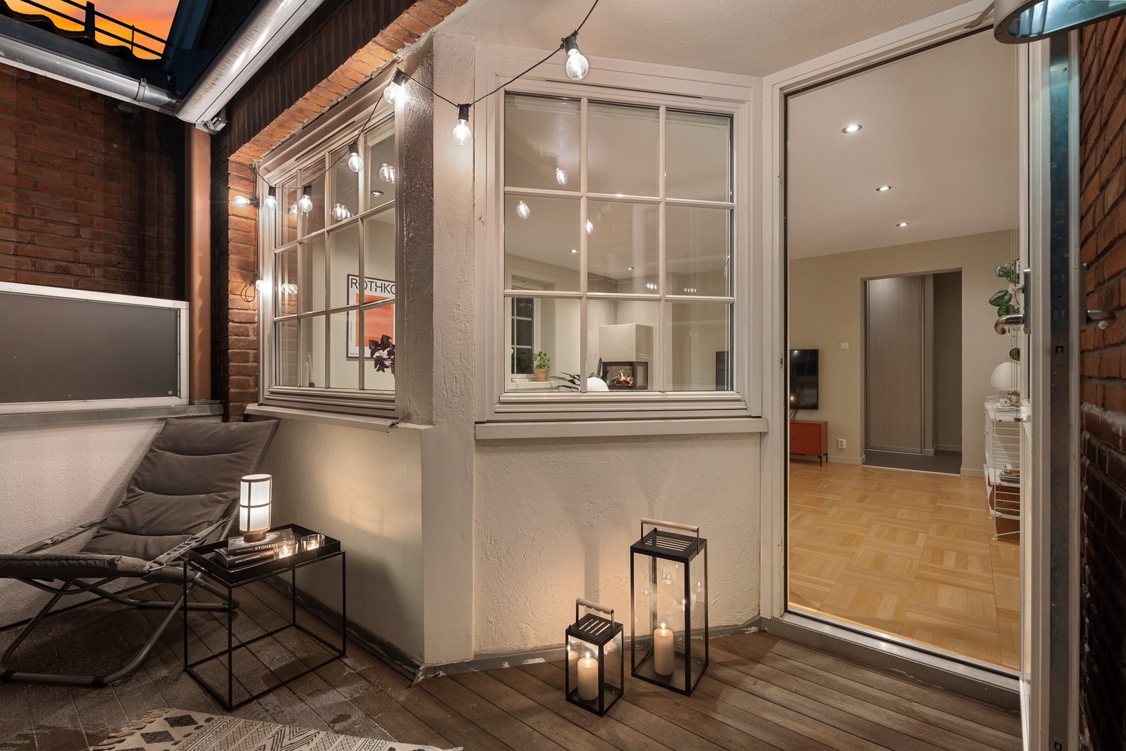 En romslig og lys 3-roms leilighet i øverste leilighetsplan, med hyggelig balkong Galleribilde