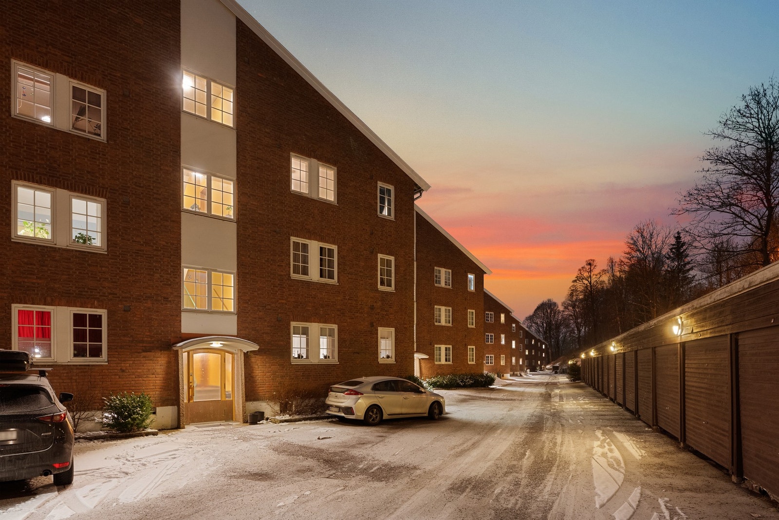 Gateparkering med mulighet for garasjeplass etter venteliste Galleribilde