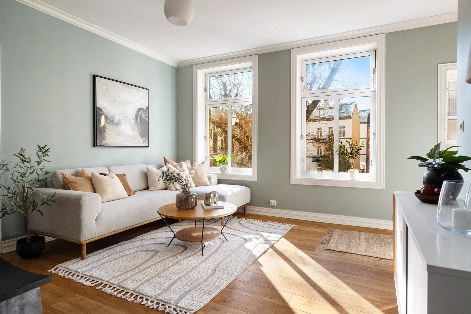 Boligen har en smart planløsning med fine soner Galleribilde