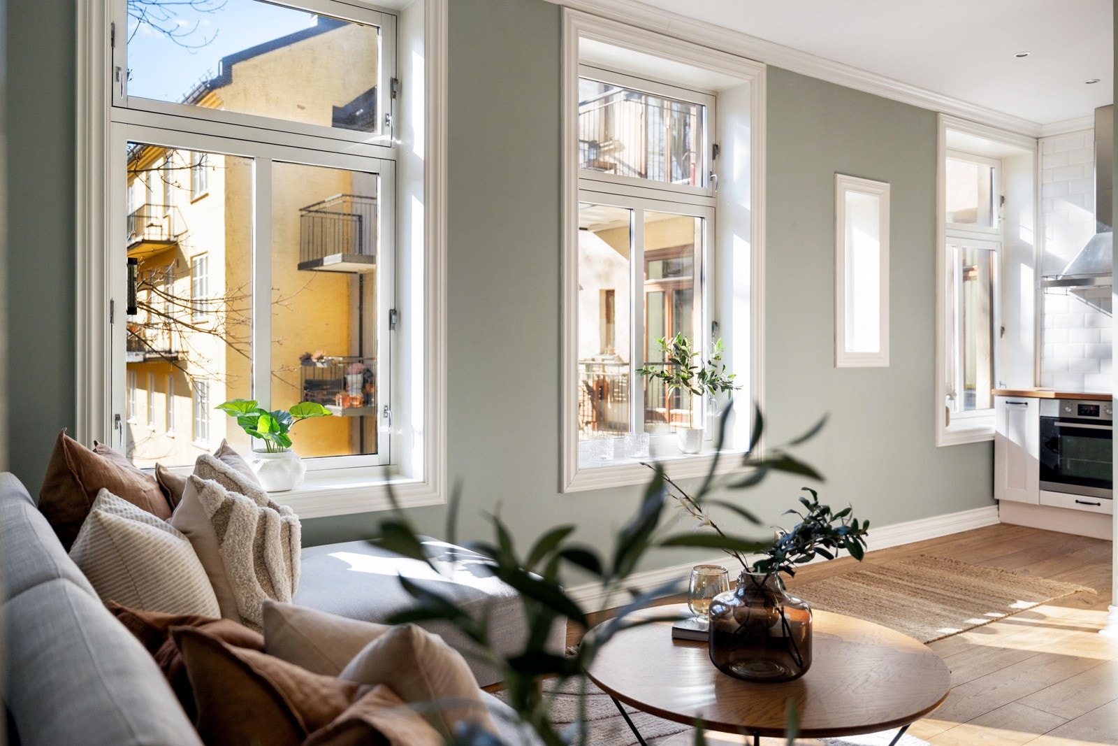 Leiligheten inneholder: Entré, stue, kjøkken, balkong, soverom, bad, toalettrom Galleribilde