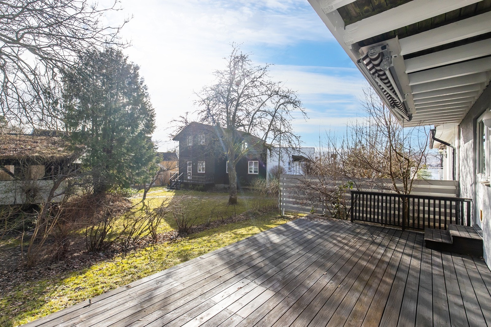 Terrasse mot syd. Galleribilde