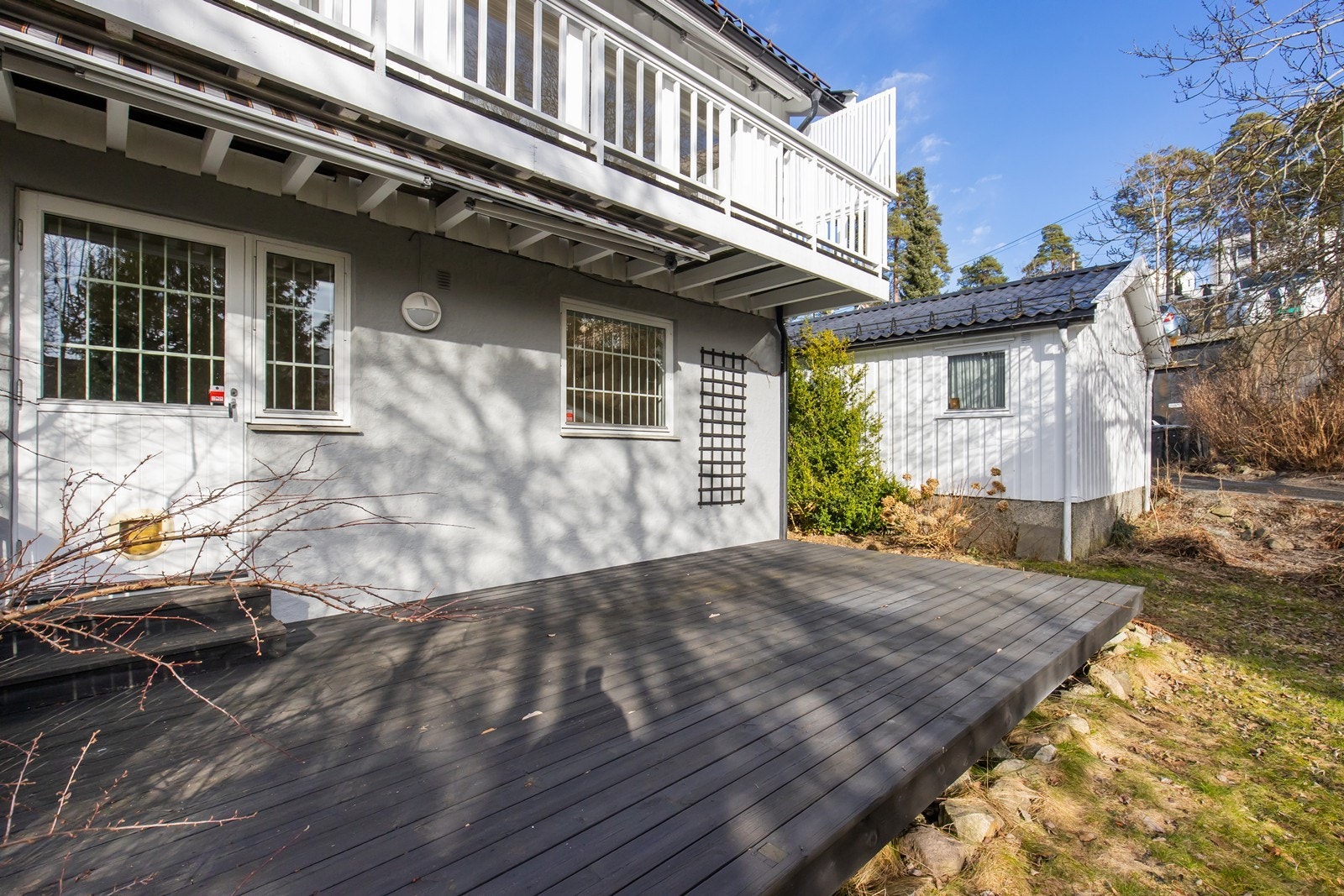 Terrasse med markise Galleribilde