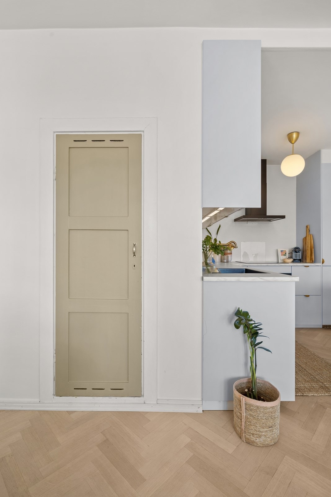 Praktisk skap for oppbevaring. Galleribilde