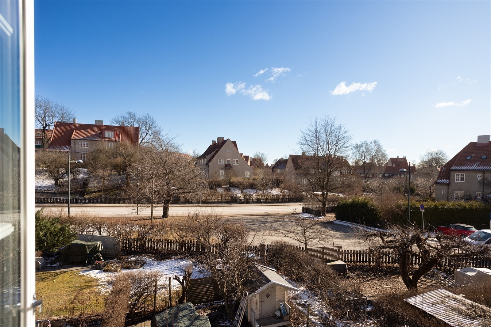 Også her er det hyggelig utsyn til nærområdet. Galleribilde