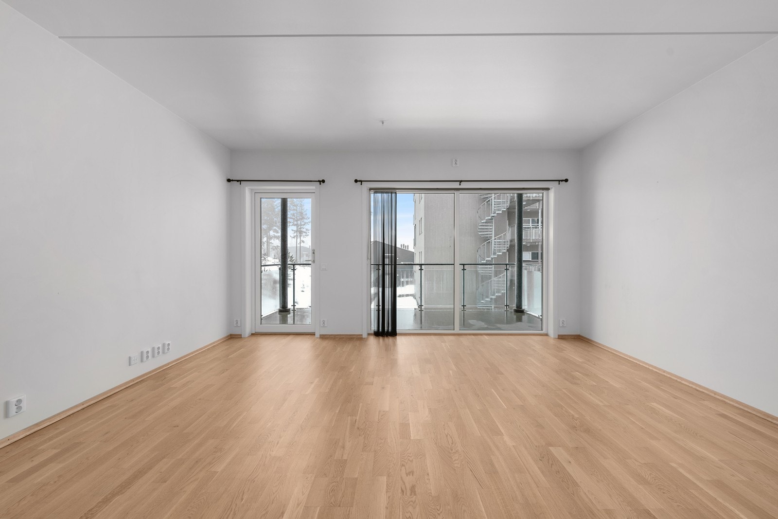 Det er vannbåren varme i gulv - oppvarming er inkludert i felleskostnader! Galleribilde