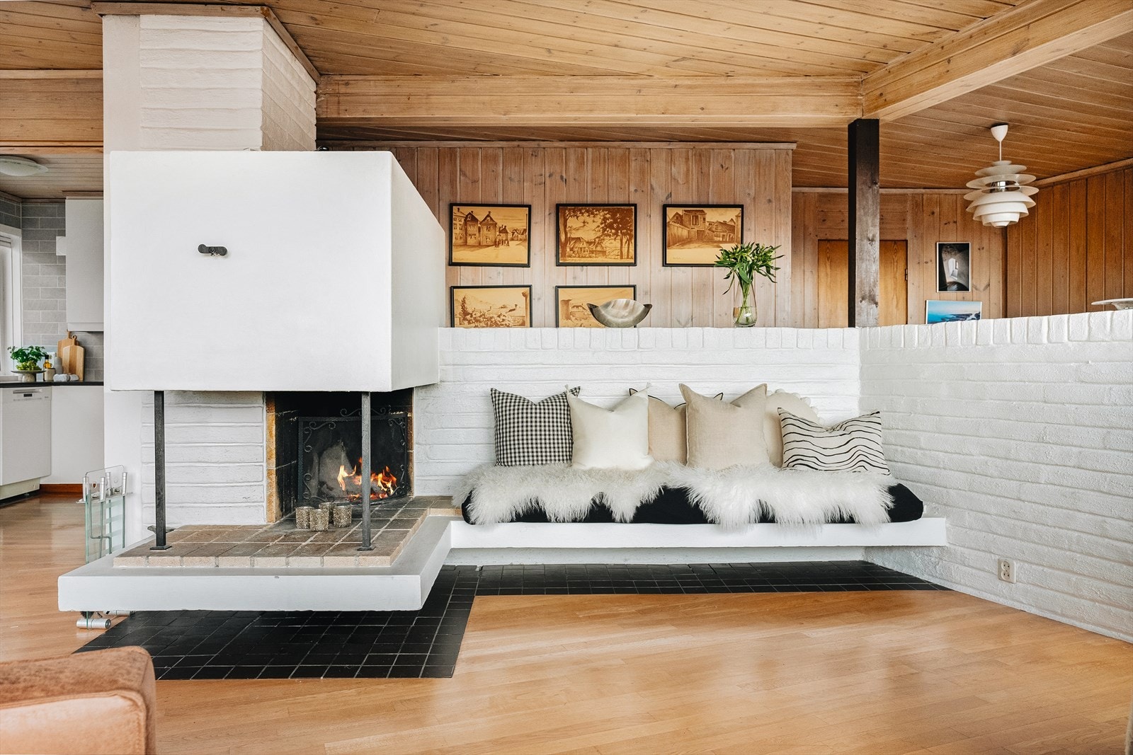 Det er peis som varmer ekstra godt på de kaldeste dagene! Galleribilde