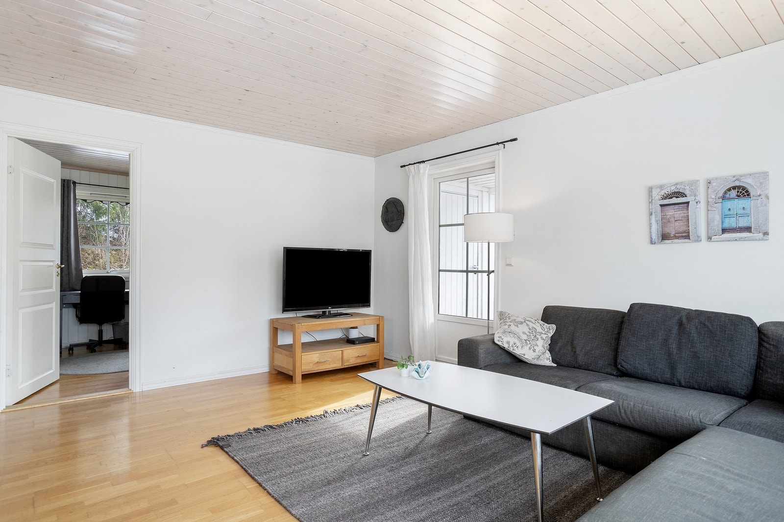 Utgang til stor terrasse Galleribilde