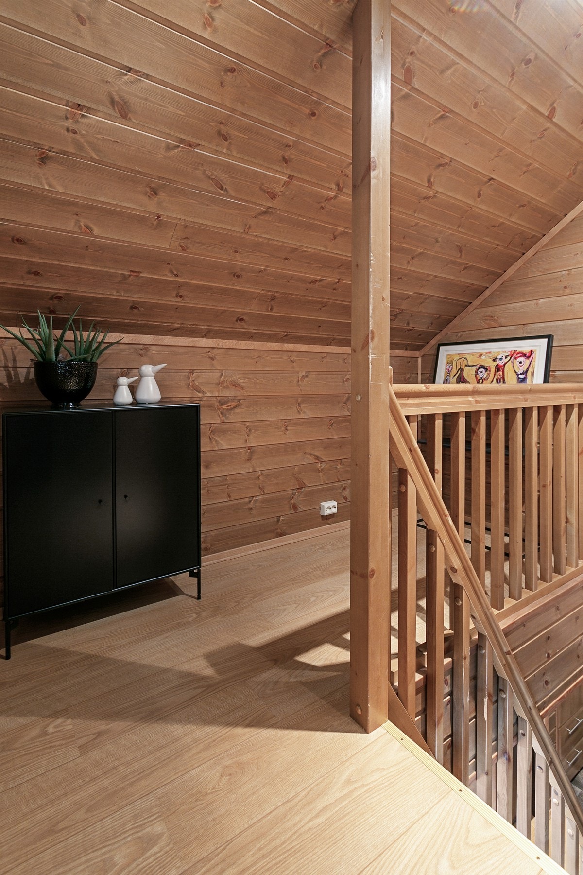 Loftstue. Galleribilde