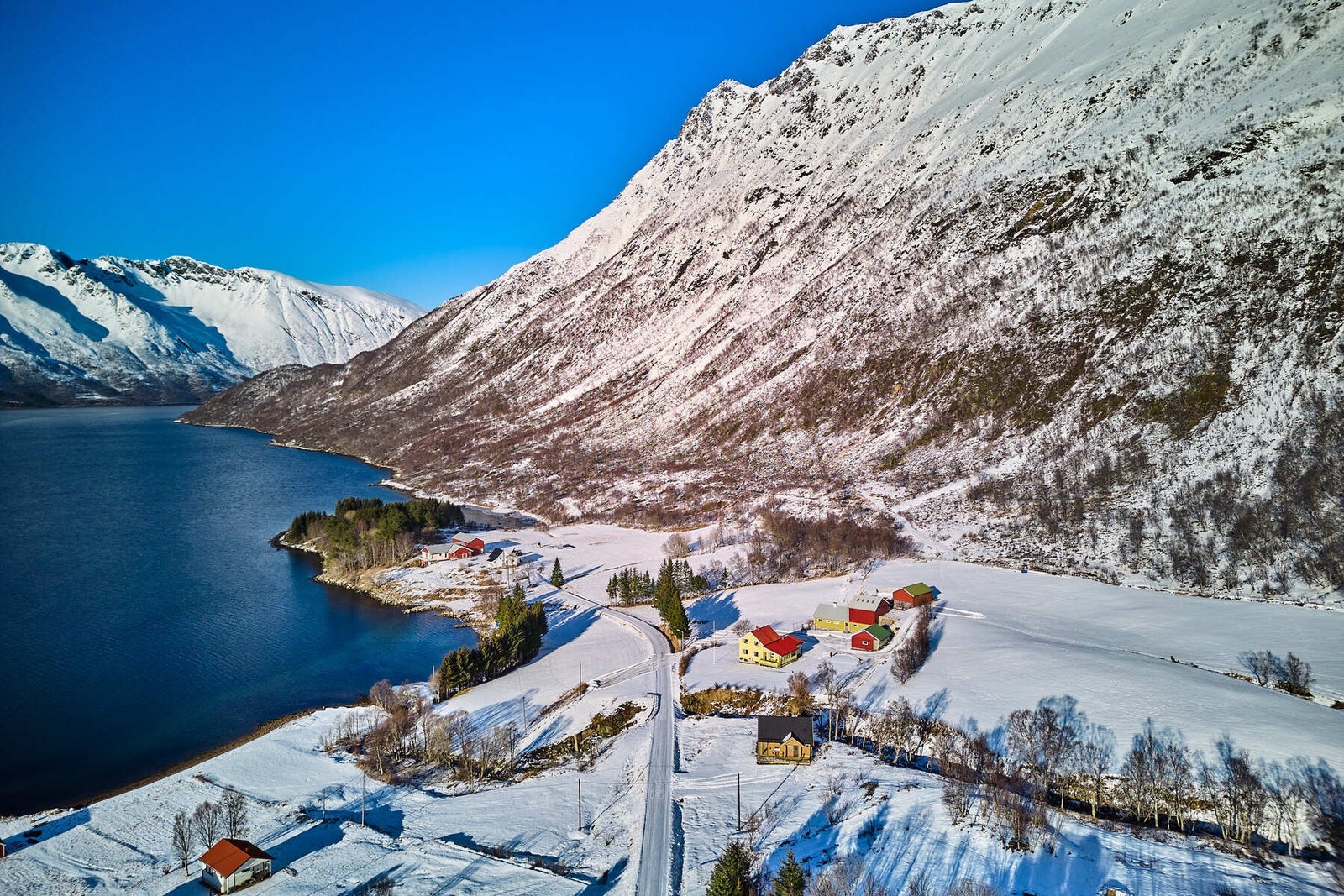 Eiendommen sett fra lufta. Galleribilde