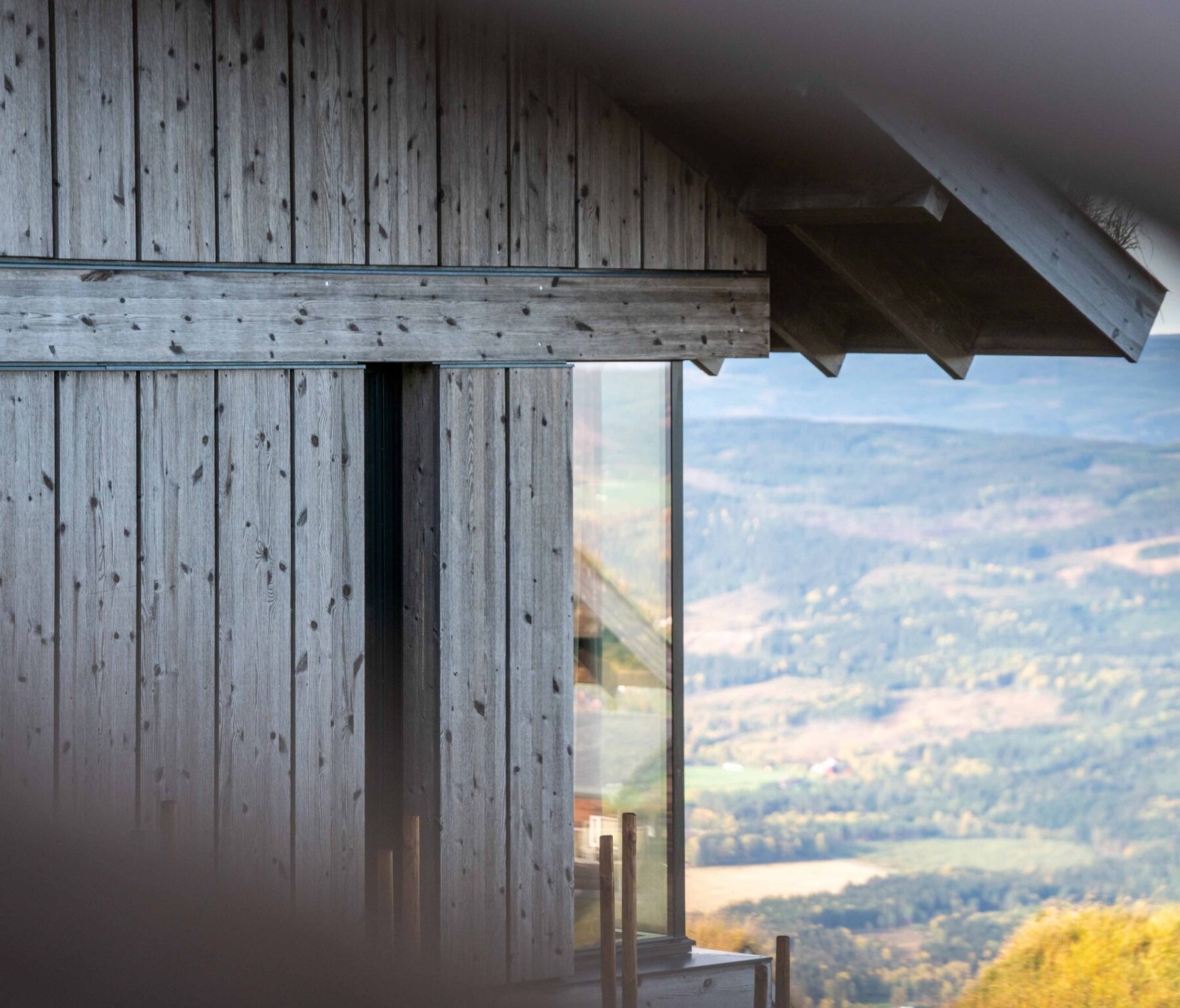 Solide materialer i Vy hyttene Galleribilde