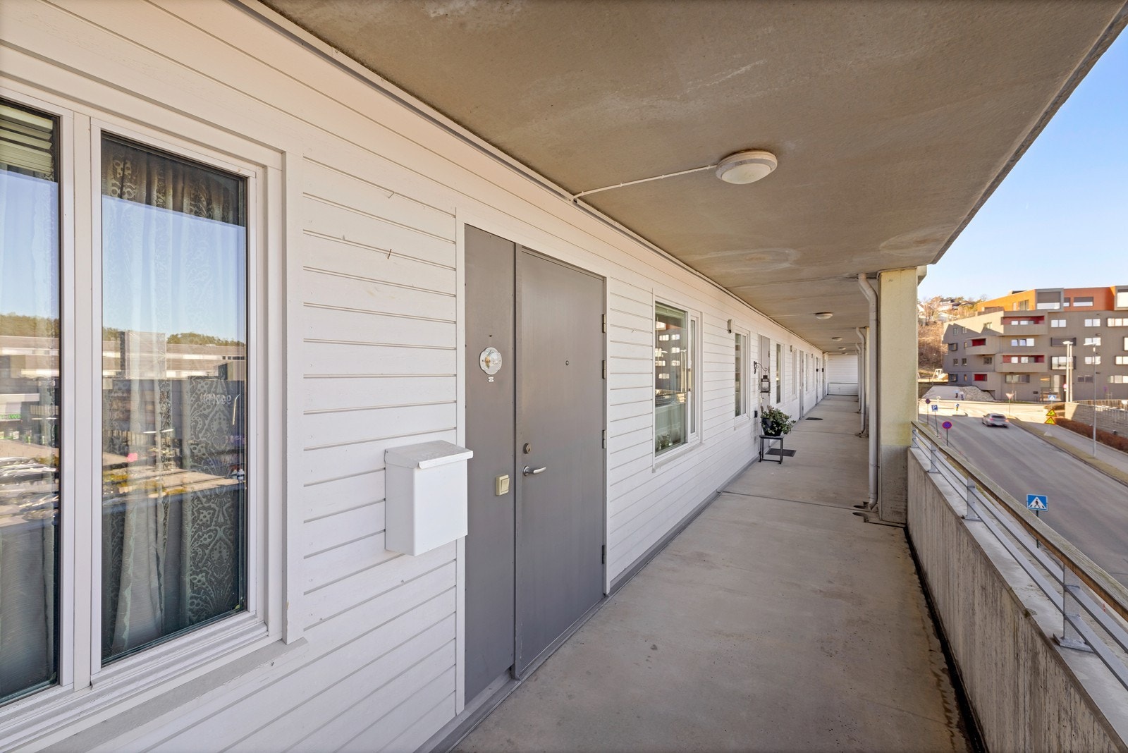 Inngangsparti. Galleribilde