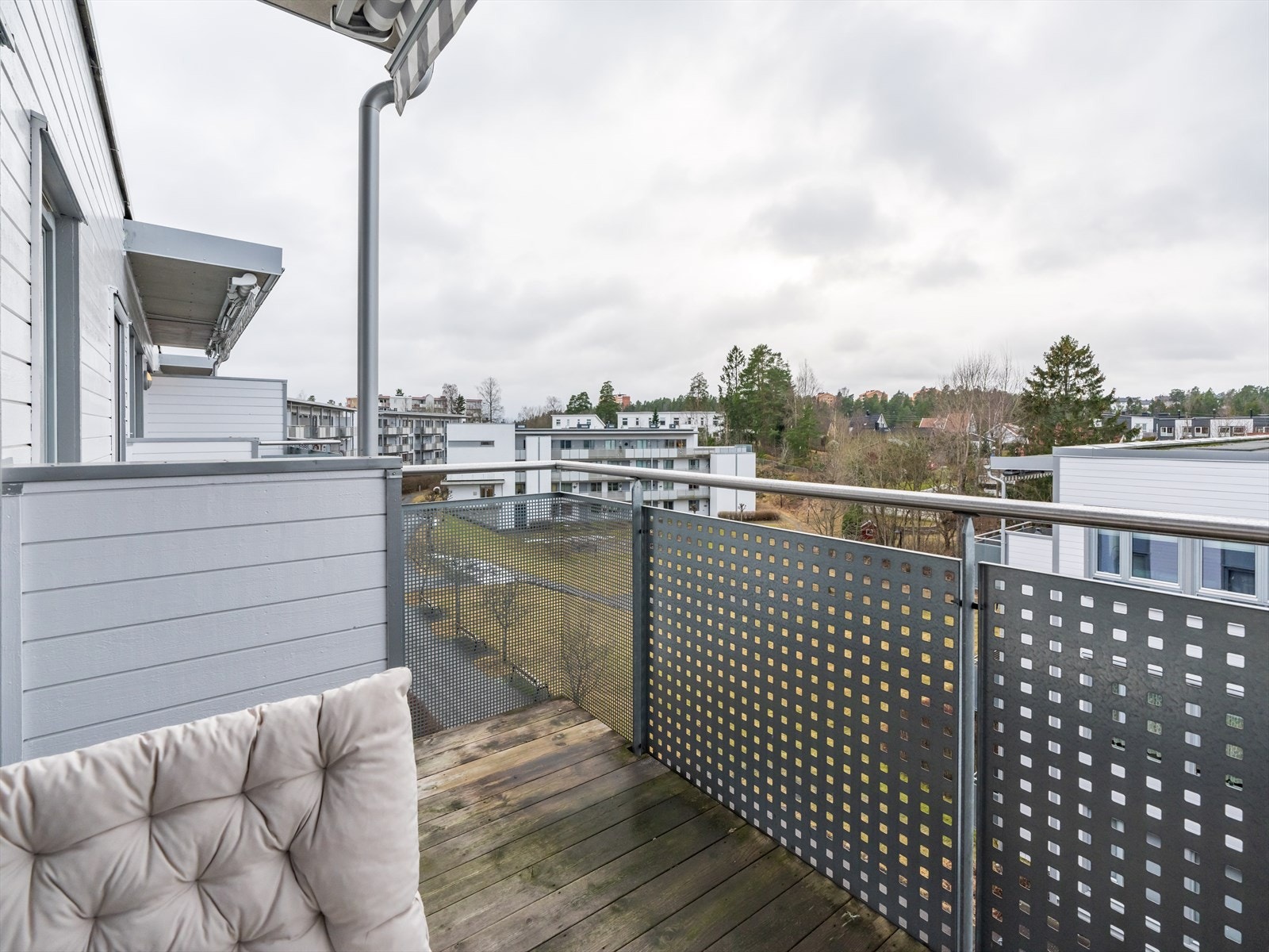 Leiligheten har god intern beliggenhet. Galleribilde