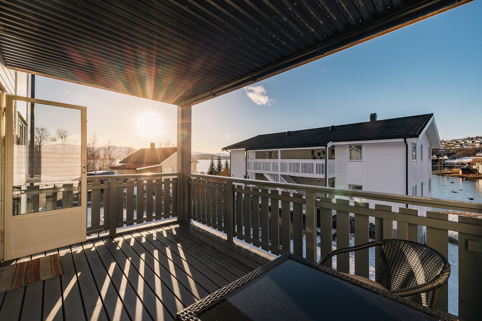 Balkongen er på ca. 11 kvm Galleribilde