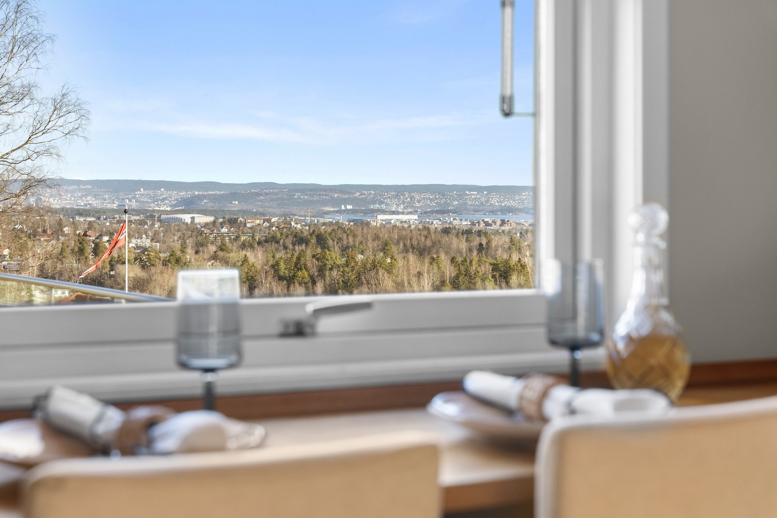 Utsikt fra kjøkkenet. Galleribilde