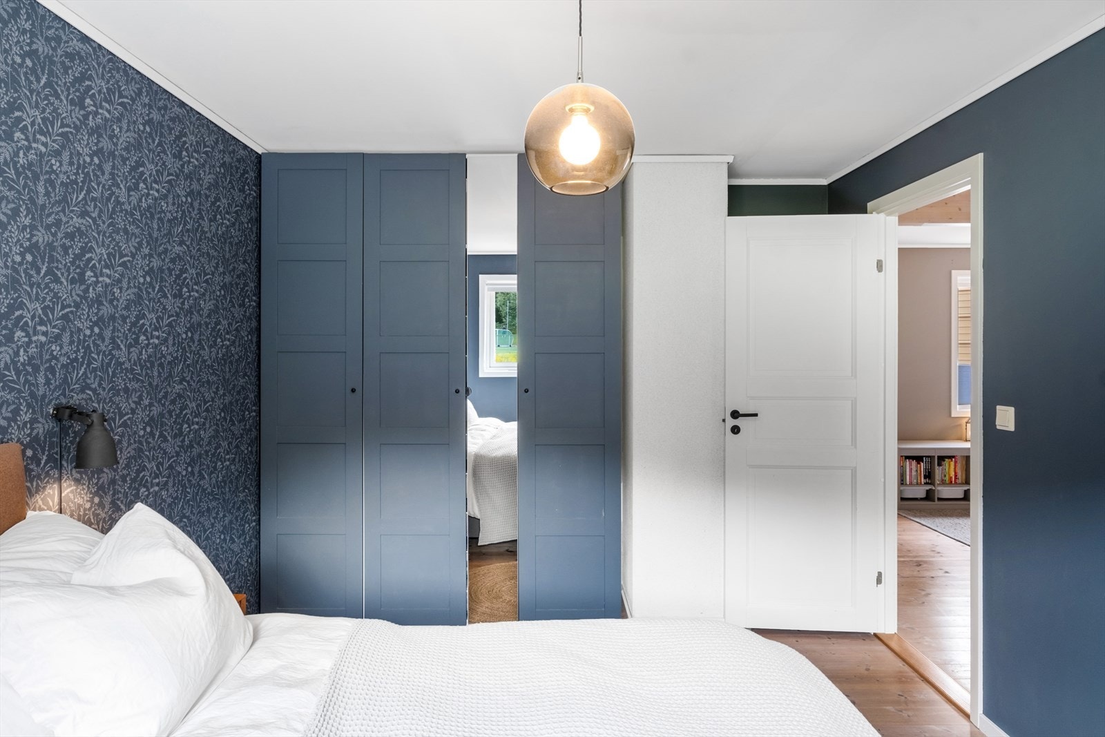 Her er det godt med plass til klær og sko. Galleribilde