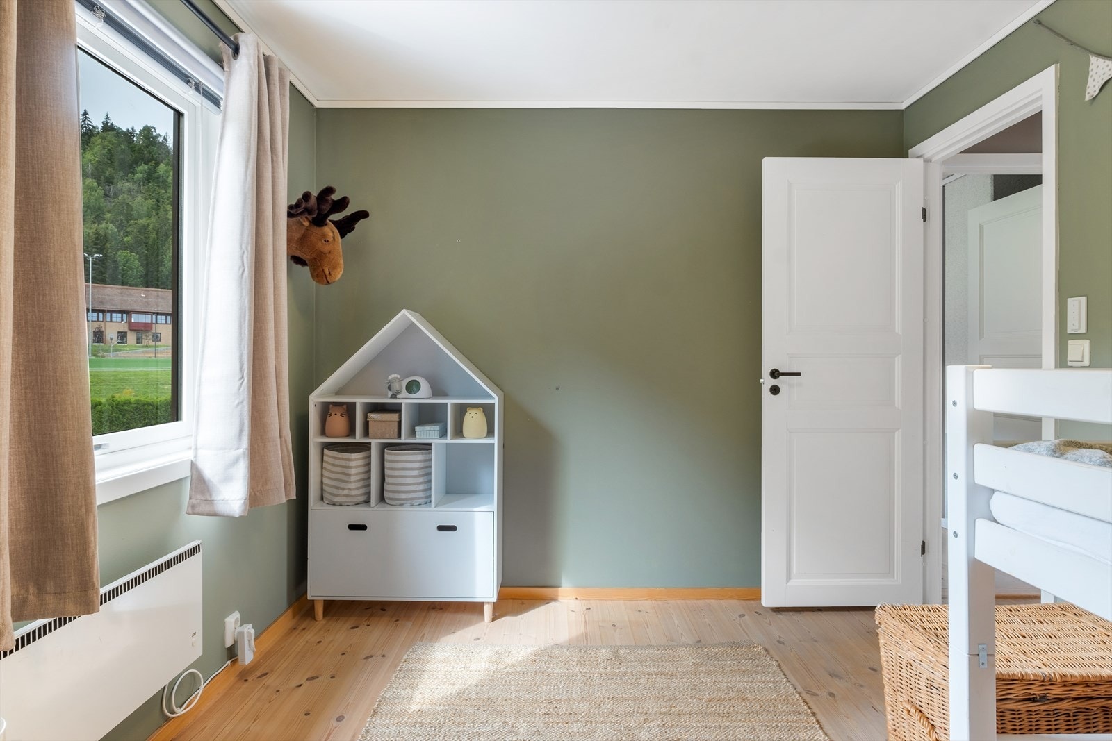 Soverom nr. 2 og 3 passer perfekt som barnerom, gjesterom eller kontor. Galleribilde