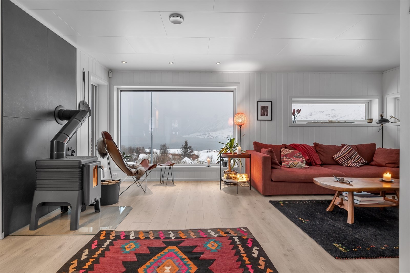 Snødrivet på tur inn Ersfjorden. Galleribilde