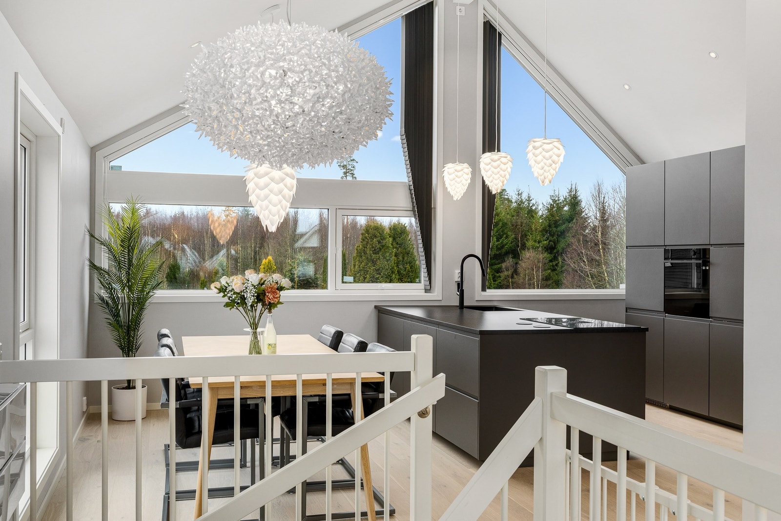 Eneboligen ble ferdigstilt i 2023 og har god standard med mange gode løsninger. Galleribilde