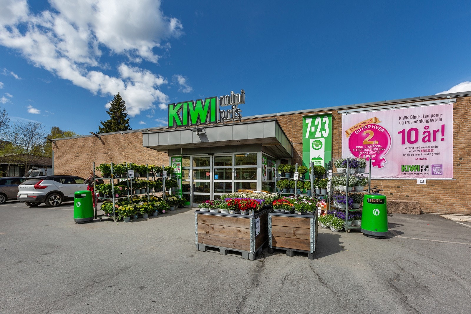 Den sentrale beliggenheten gir 7 min gange til Kiwi Billingstad, og enkel tilgang til Holmen senter og Sandvika sentrum Galleribilde