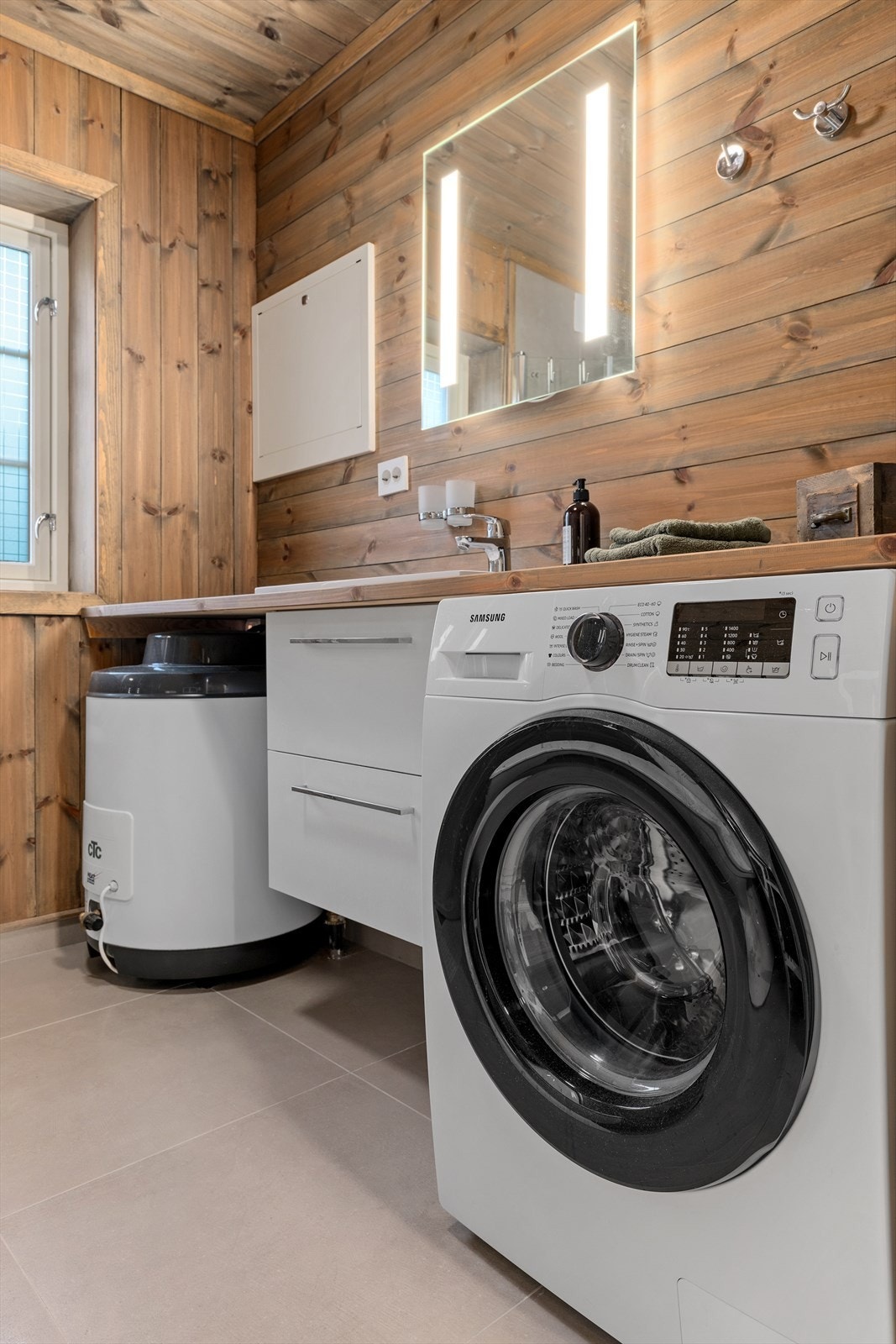 Kombinert bad/vaskerom Galleribilde